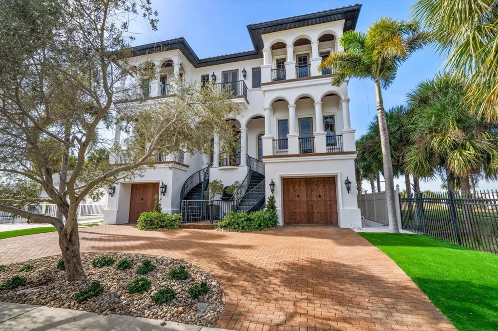 1040 ELDORADO AVENUE Clearwater Beach, FL 33767