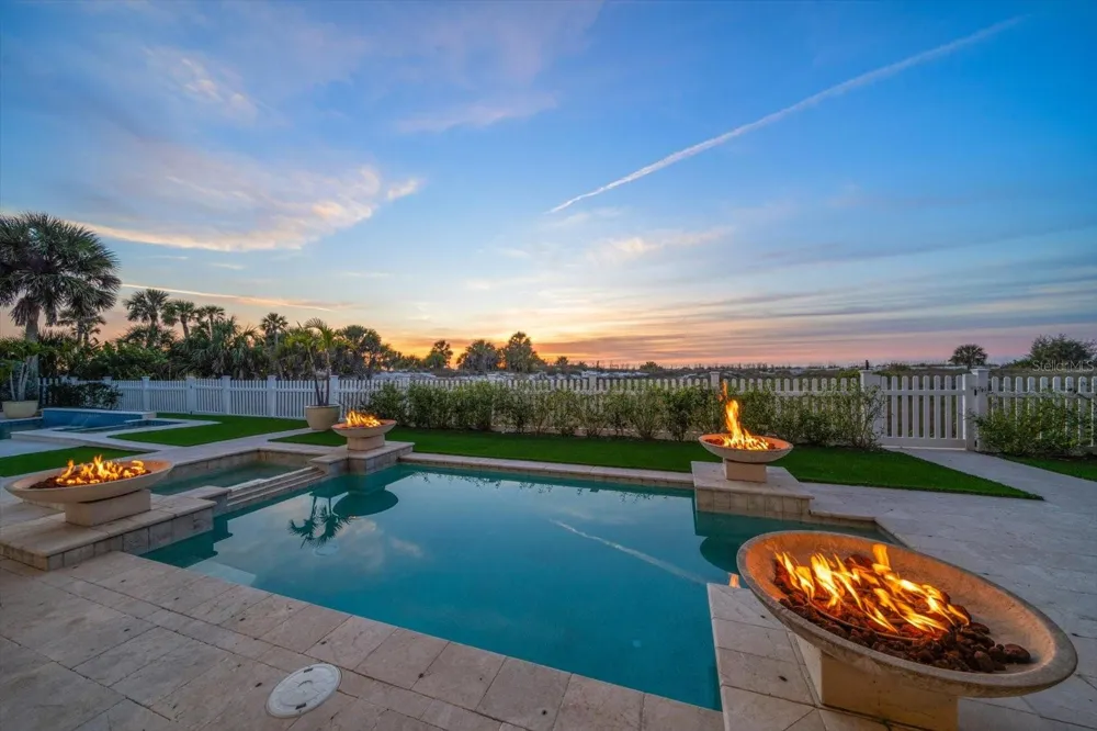 1040 ELDORADO AVENUE Clearwater Beach, FL 33767
