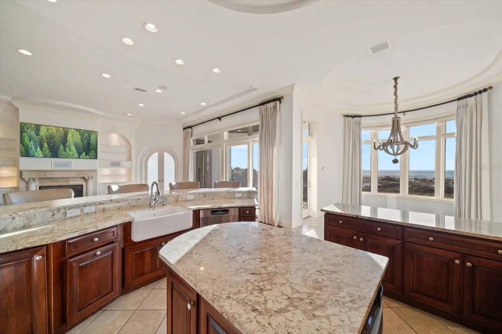 1040 ELDORADO AVENUE Clearwater Beach, FL 33767