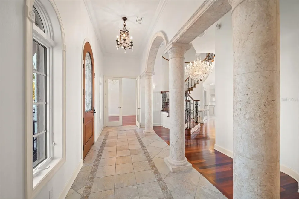 1040 ELDORADO AVENUE Clearwater Beach, FL 33767
