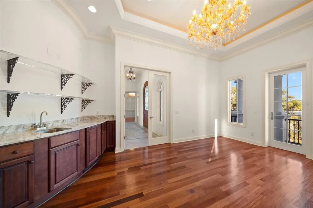 1040 ELDORADO AVENUE Clearwater Beach, FL 33767
