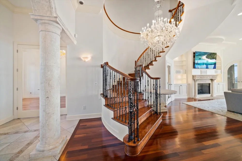 1040 ELDORADO AVENUE Clearwater Beach, FL 33767
