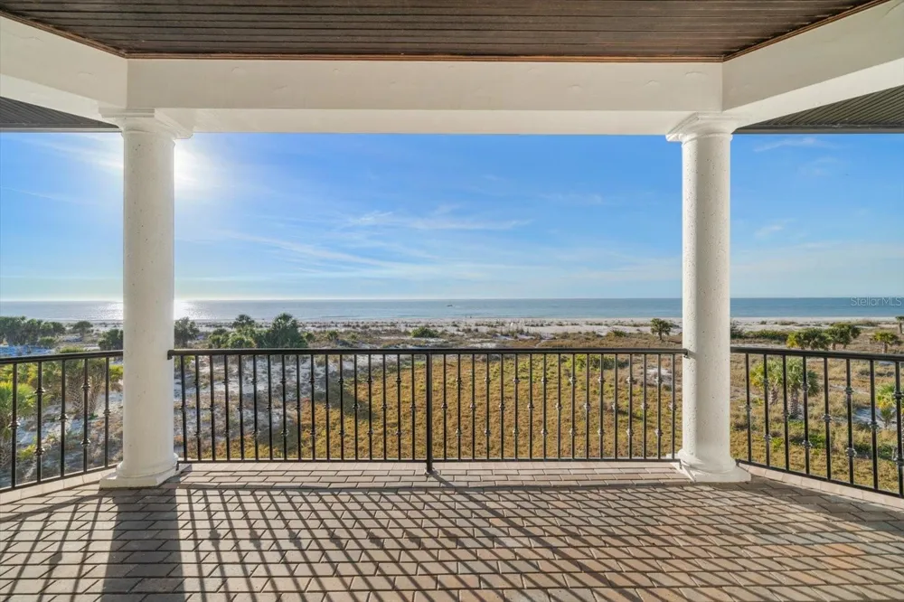 1040 ELDORADO AVENUE Clearwater Beach, FL 33767