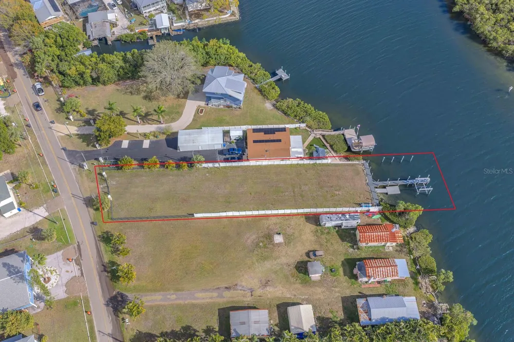 3304 W SHELL POINT ROAD Ruskin, FL 33570