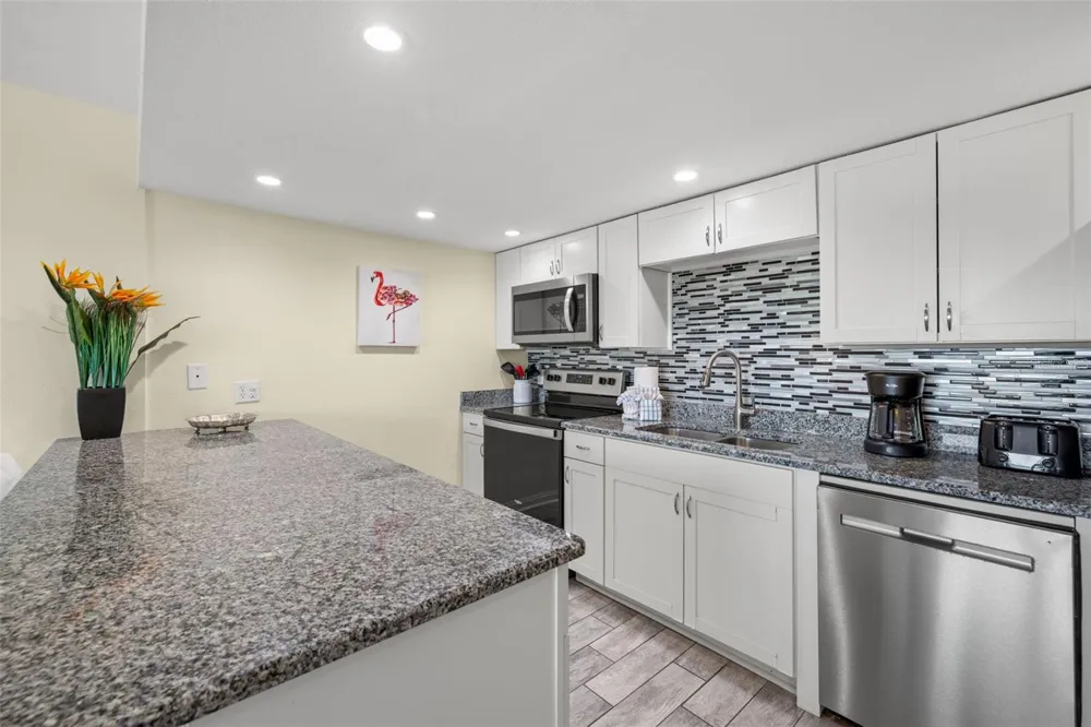 18610 GULF BOULEVARD #709 Indian Shores, FL 33785