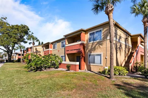 612 KENWICK CIRCLE #103