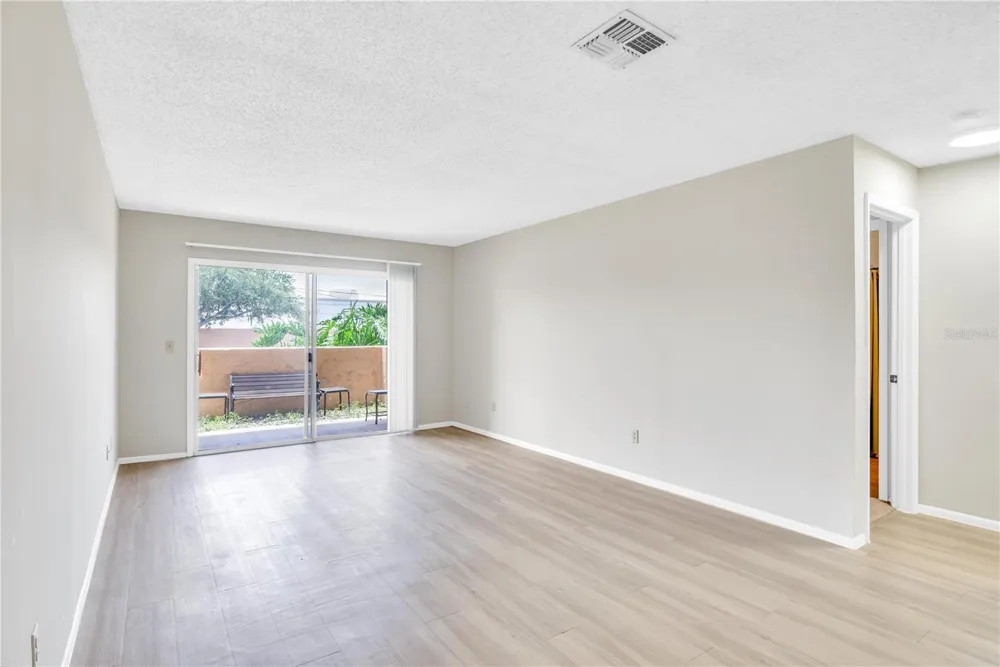 612 KENWICK CIRCLE #103 Casselberry, FL 32707