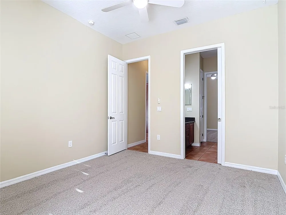 949 HAWK LANDING Fruitland Park, FL 34731