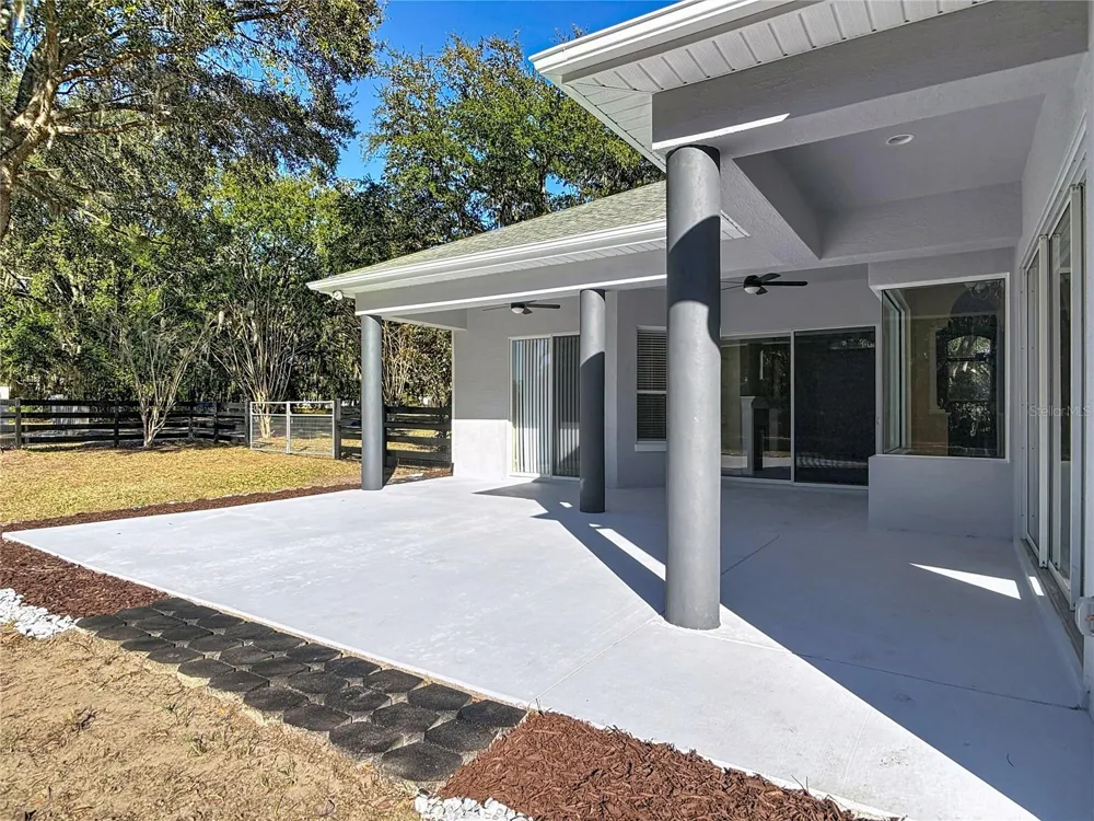 949 HAWK LANDING Fruitland Park, FL 34731
