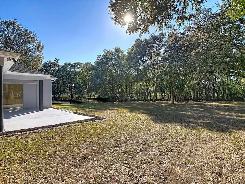 949 HAWK LANDING Fruitland Park, FL 34731