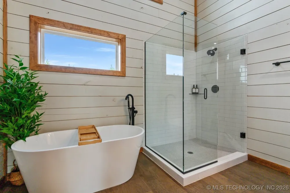 106 Red Holly Trail Broken Bow, OK 74728
