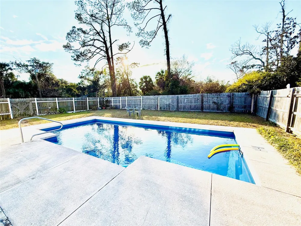 3900 W 17th st Panama City, FL 32401