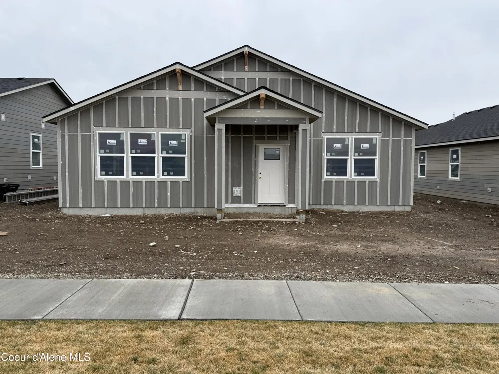 5276 E Antares Lane Post Falls, ID 83854