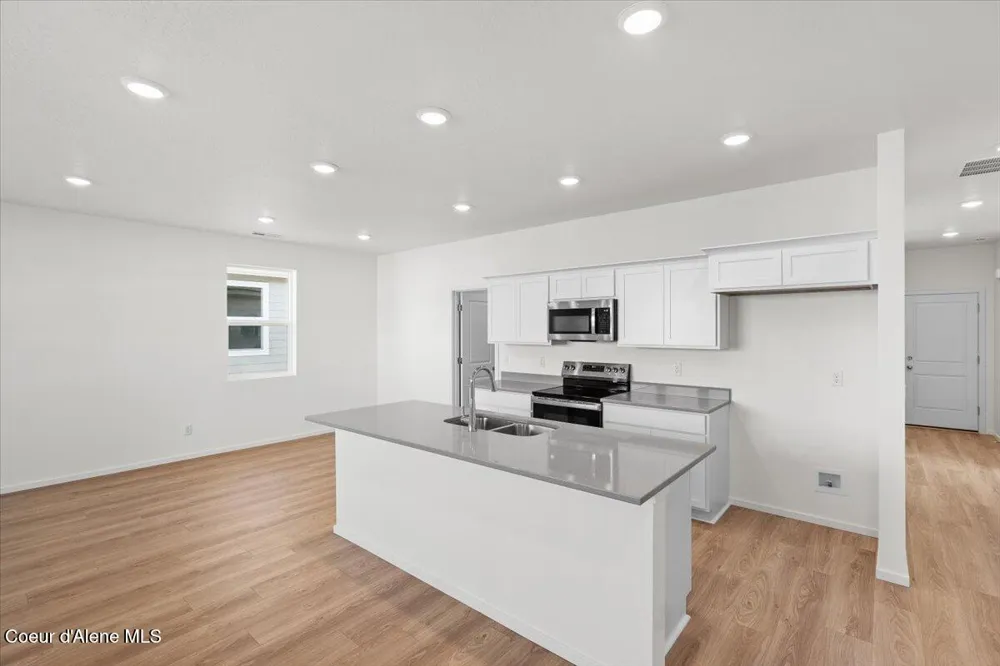 5276 E Antares Lane Post Falls, ID 83854