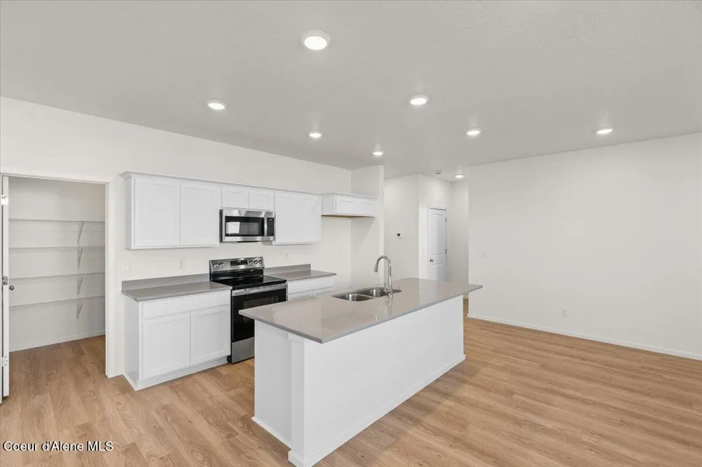 5276 E Antares Lane Post Falls, ID 83854