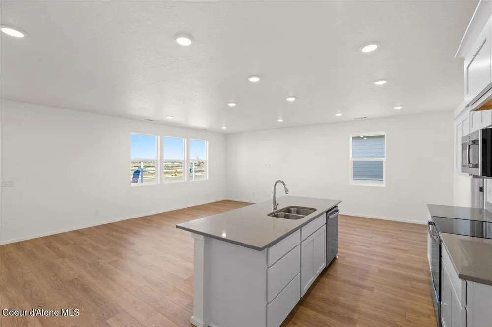 5276 E Antares Lane Post Falls, ID 83854