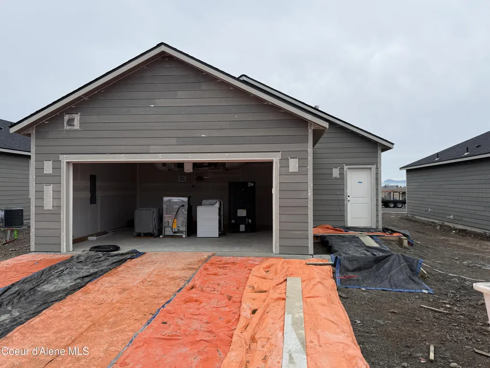 5280 E Aquila Avenue Post Falls, ID 83854