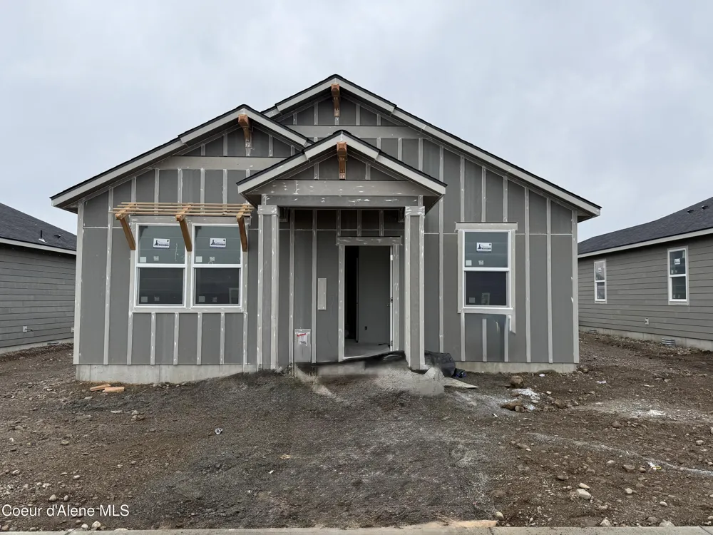 5280 E Aquila Avenue Post Falls, ID 83854