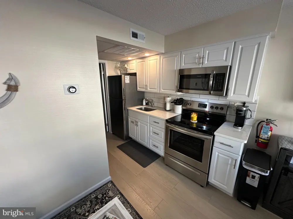 500 E 13TH AVENUE #203 Wildwood, NJ 08260