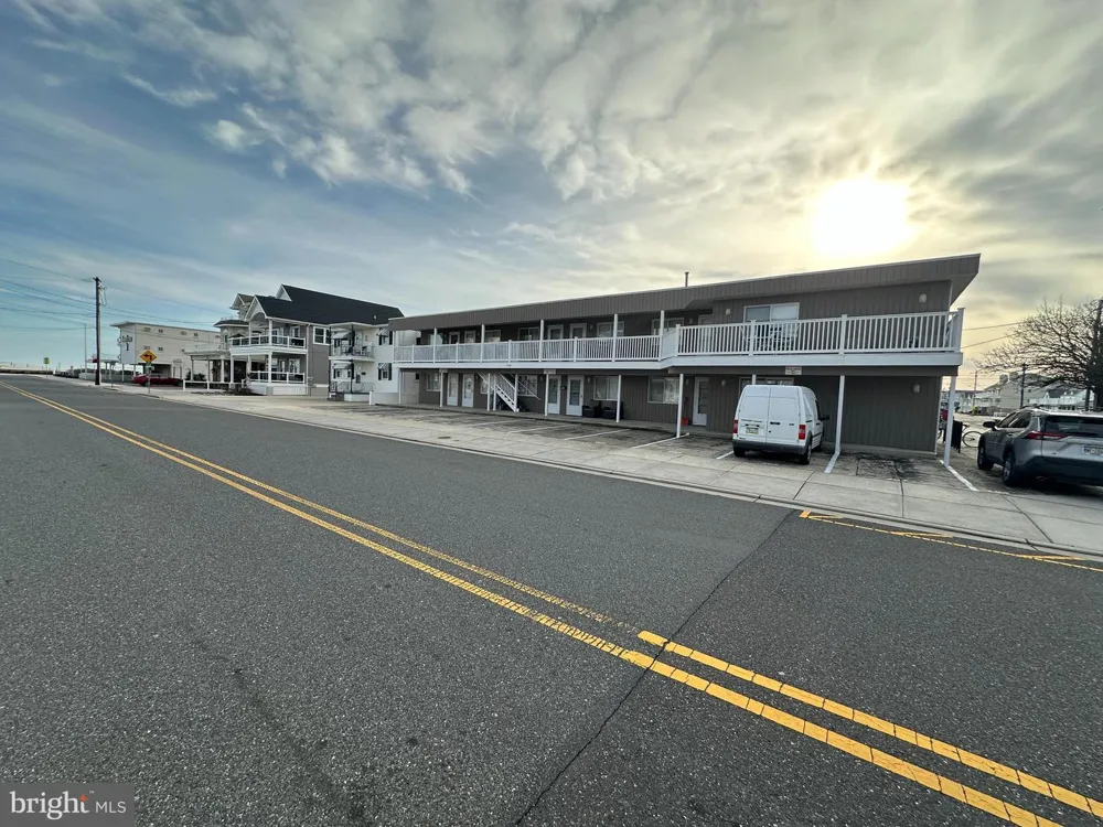 500 E 13TH AVENUE #203 Wildwood, NJ 08260