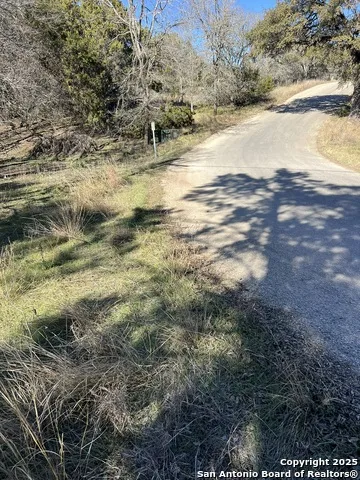43 Woodacre Dr Wimberley, TX 78676