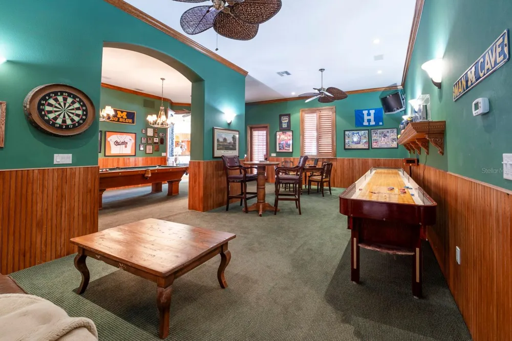543 ISLEWORTH CLOSE Tarpon Springs, FL 34688
