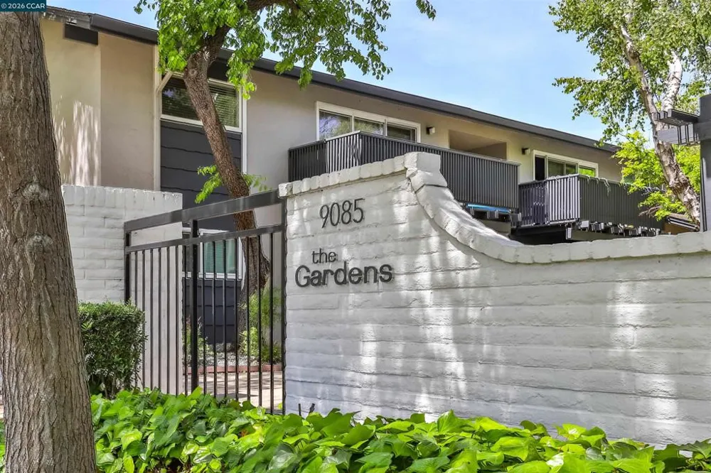 9085 Alcosta Blvd #356