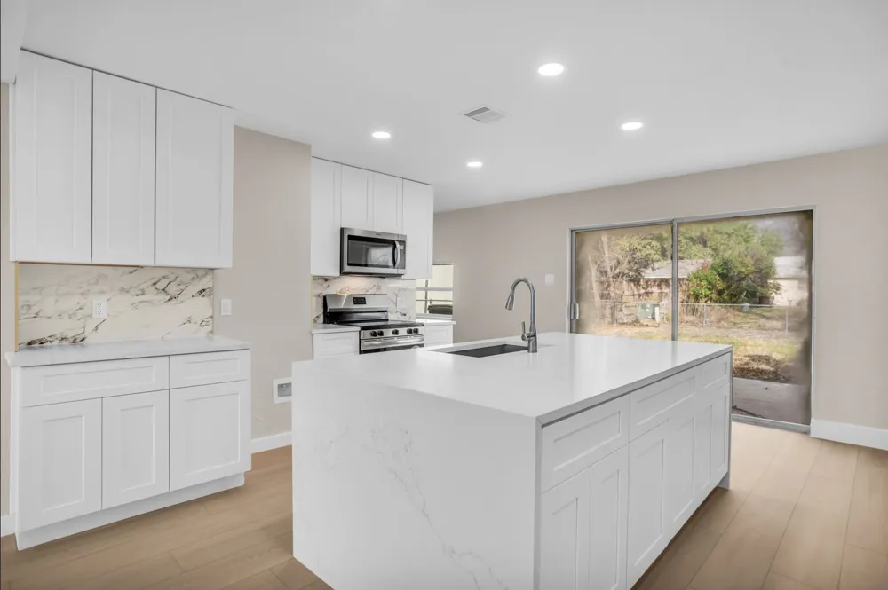 1913 Fairfield Drive