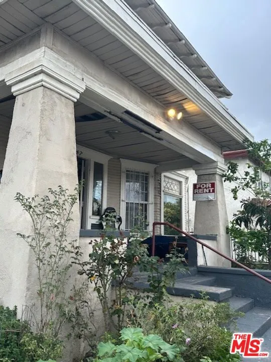 1347 Valencia Street #Unit C Los Angeles, CA 90015