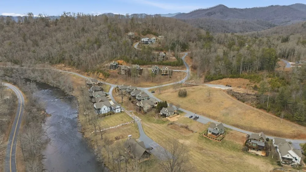 River Club Dr Cullowhee, NC 28723