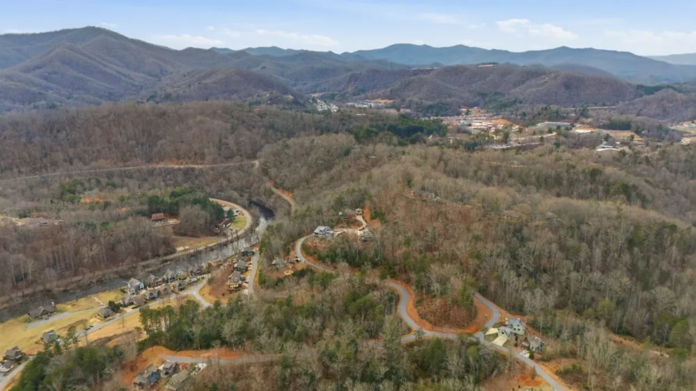 River Club Dr Cullowhee, NC 28723