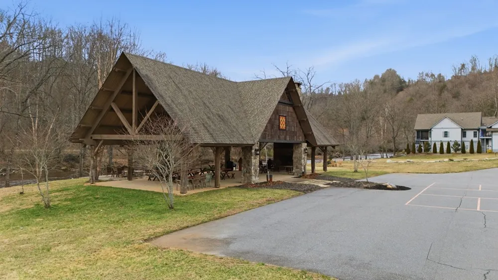 River Club Dr Cullowhee, NC 28723