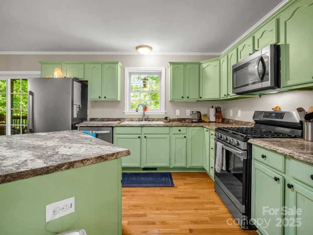 288 Long Ridge Road Old Fort, NC 28762