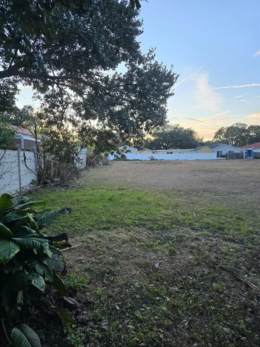 5625 ROSEMONT AVENUE Tampa, FL 33614