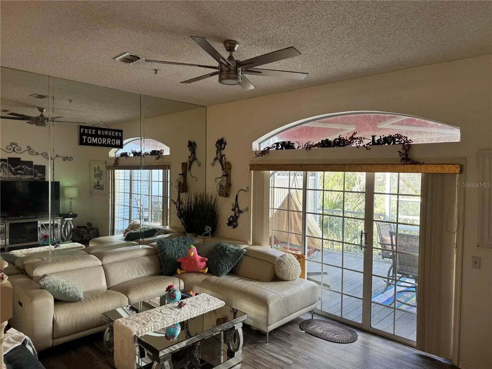 2111 VISTA DEL SOL CIRCLE #403 Lutz, FL 33558