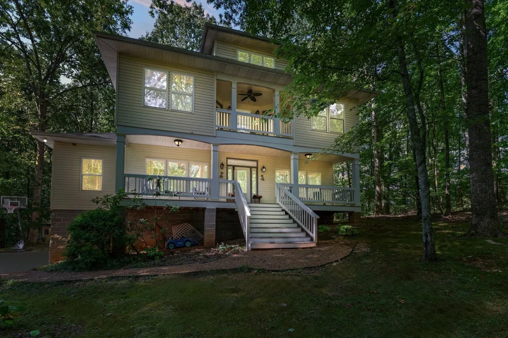 2504 Bearwallow Road