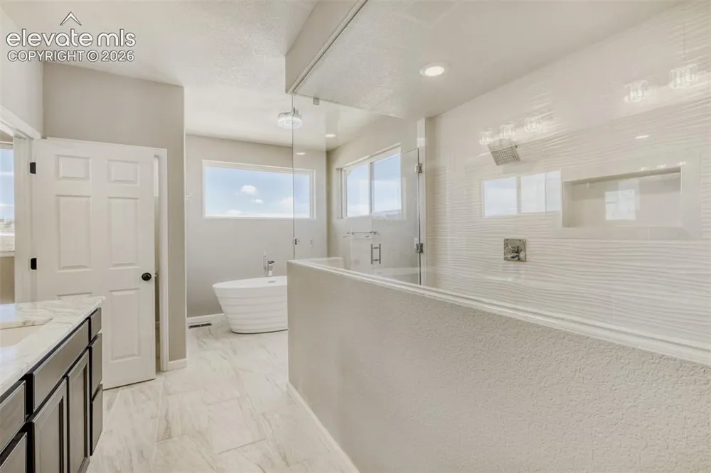 13680 Woodlake Road Elbert, CO 80106