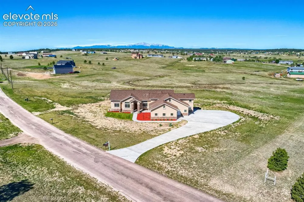 13680 Woodlake Road Elbert, CO 80106