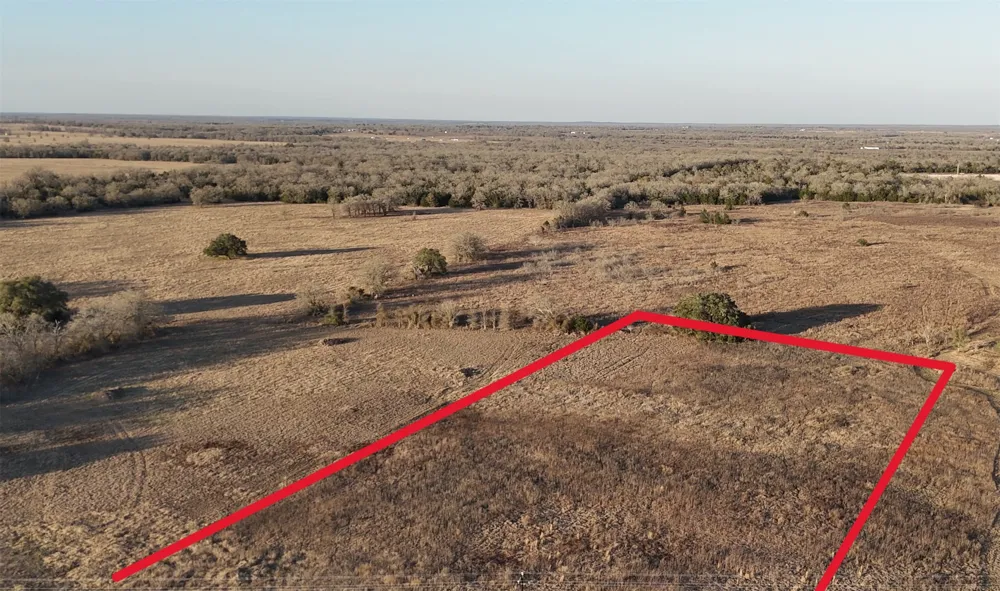 5 CR 119 Ledbetter, TX 78946