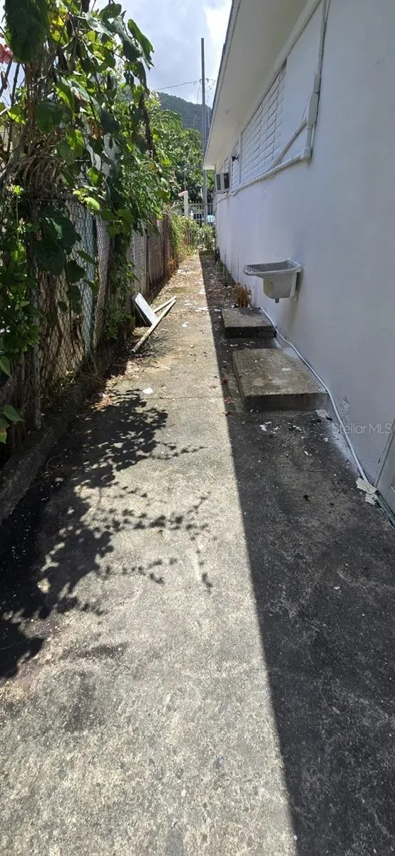 3 ROUTE #KM 114.9 Patillas, PR 00723