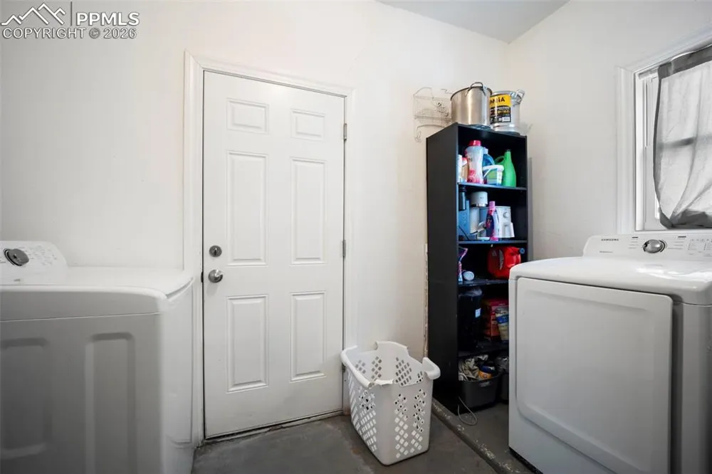 60 Loch Lomond Lane Pueblo, CO 81001