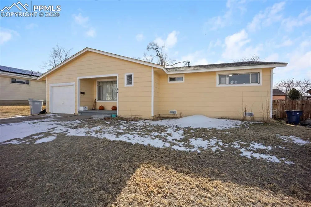 60 Loch Lomond Lane Pueblo, CO 81001