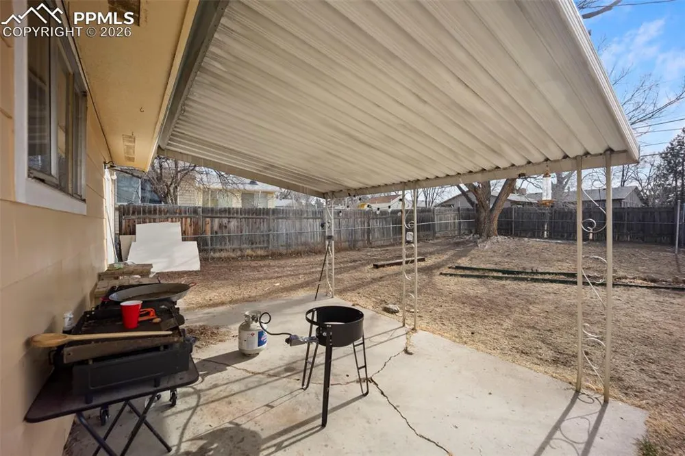 60 Loch Lomond Lane Pueblo, CO 81001