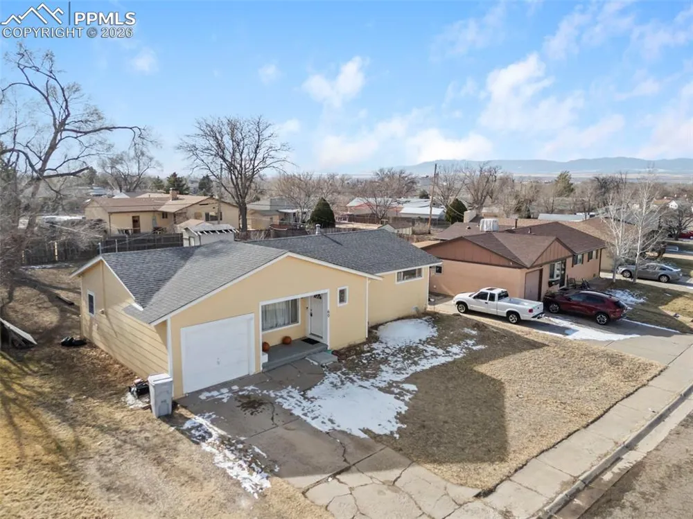 60 Loch Lomond Lane Pueblo, CO 81001