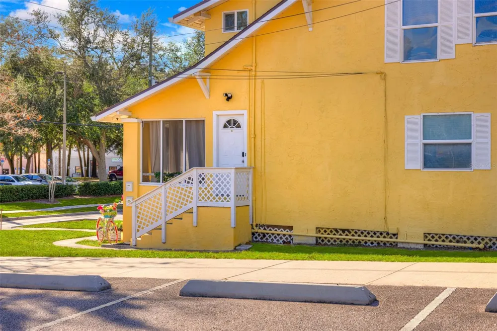 117 E EUCLID AVENUE Deland, FL 32724