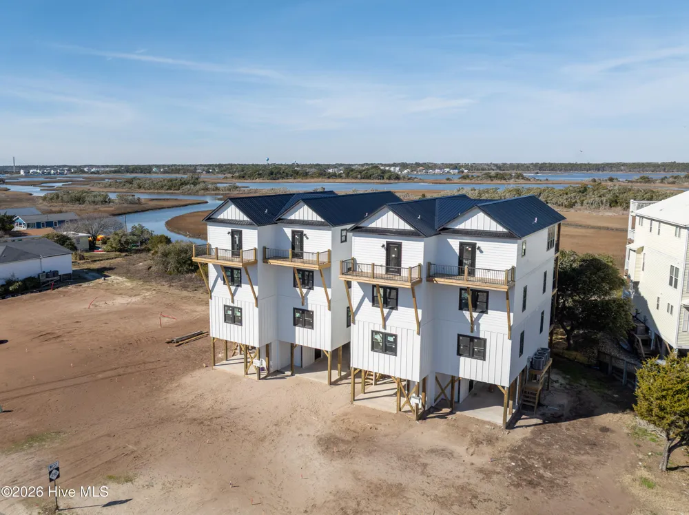 717 New River Drive #B Surf City, NC 28445