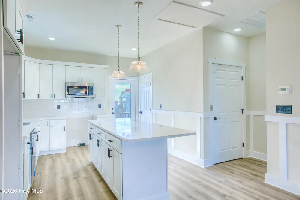 717 New River Drive #B Surf City, NC 28445