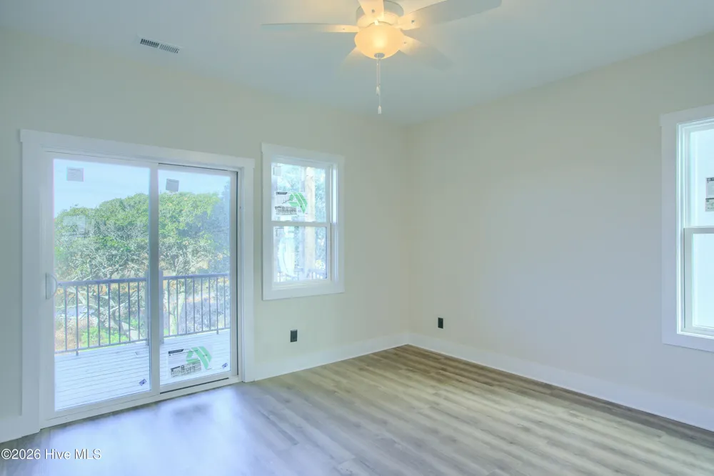 717 New River Drive #B Surf City, NC 28445