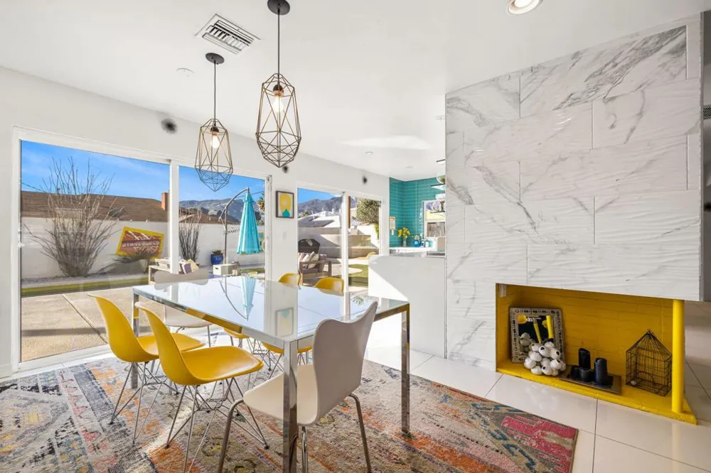 3963 E Calle San Antonio Palm Springs, CA 92264