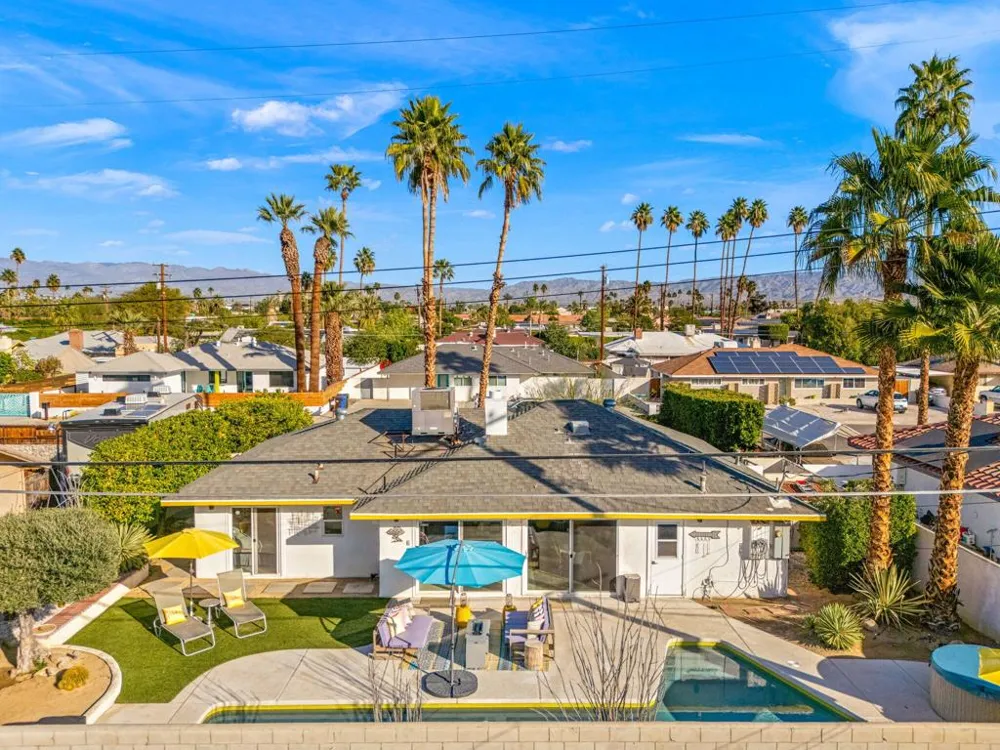 3963 E Calle San Antonio Palm Springs, CA 92264